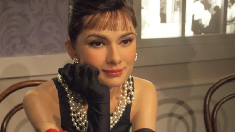 AUDREY_CB6264