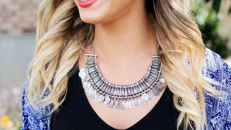 COCCINELLE NASZYJNIK – LZ2 BIJOUX E8 LZ2 14 R3 07 NOIR 001