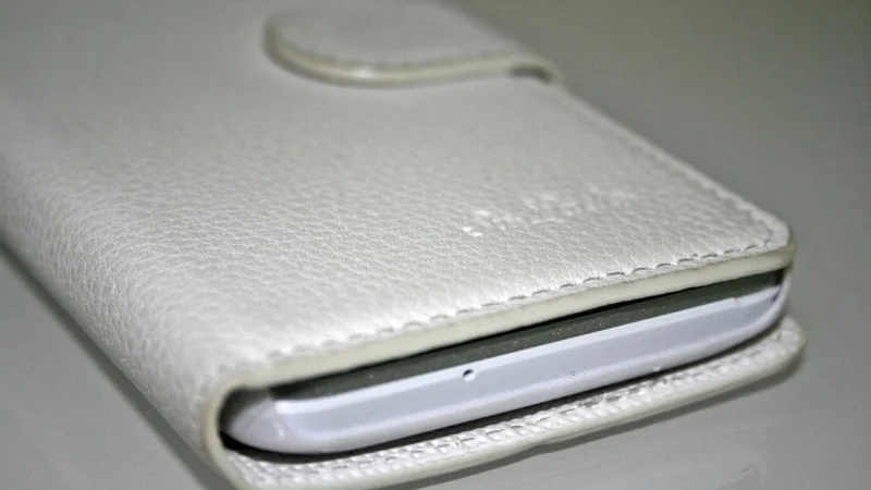 Etui na telefon JENNY FAIRY – 4W1-062-SS22 Beige