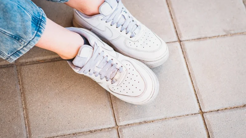 Nike Buty Air Force 1 Mem 4 DO6714 001 Zielony