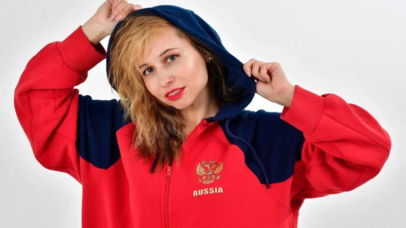 Welurowa Bluza Kangurka z Reglanowym Rękawem – Niebieska